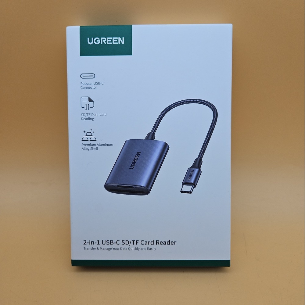 UGreen 2 In 1 USB-C SD/TF Card Reader Brand New